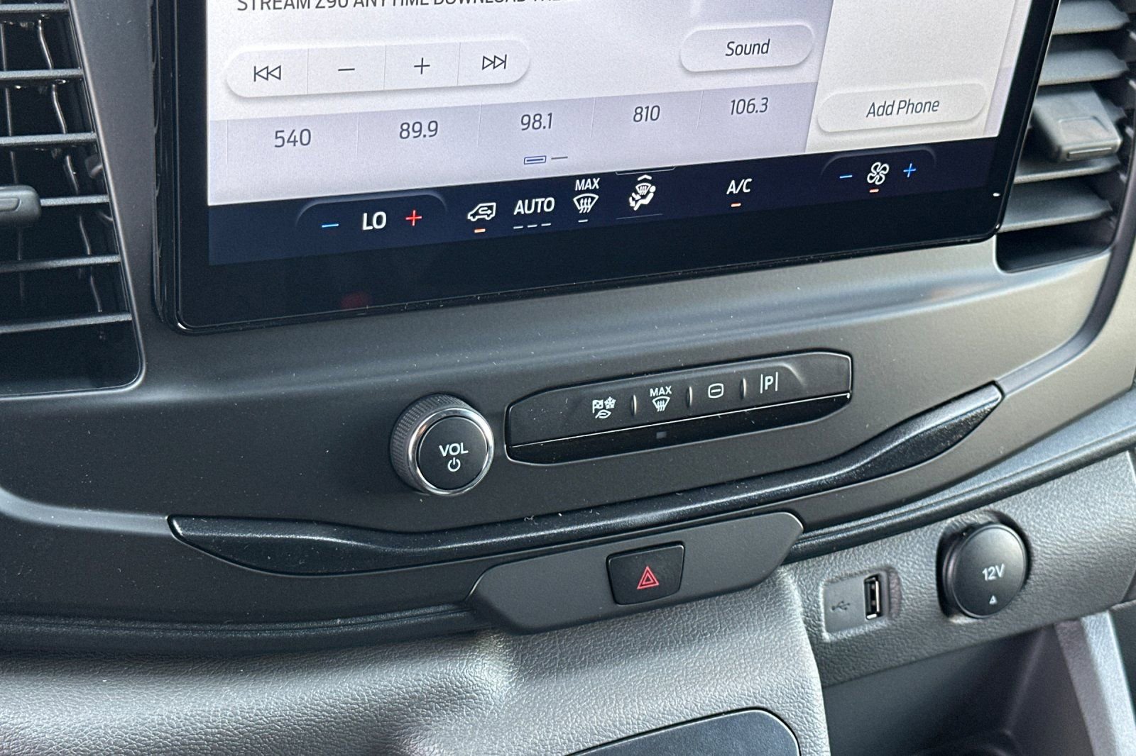 New 2026 Ford E-Transit 148 High Roof Extended image 16