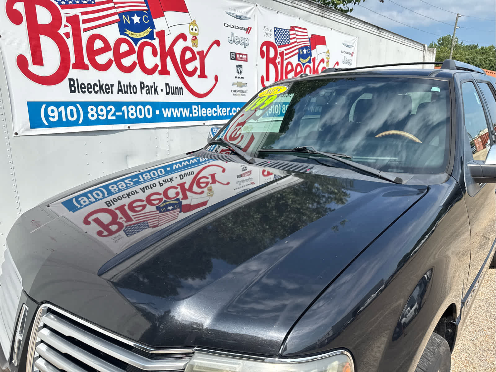 Used 2015 Lincoln Navigator 2WD image 9