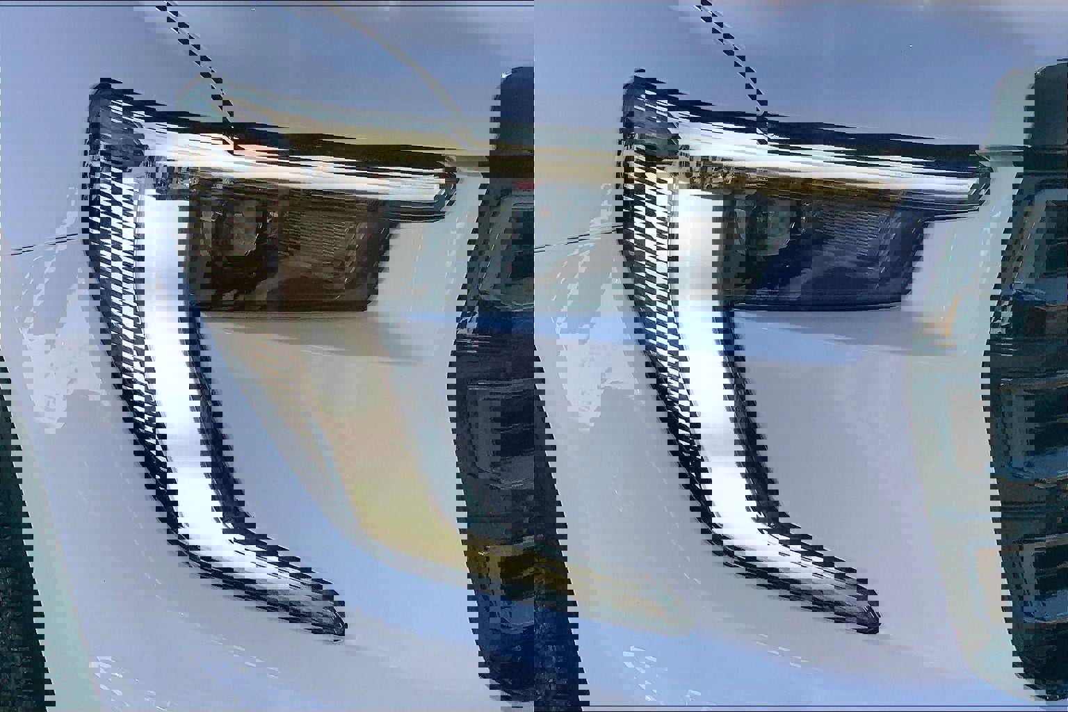 Used 2026 GMC Acadia AT4 w/ Super Cruise Package image 25