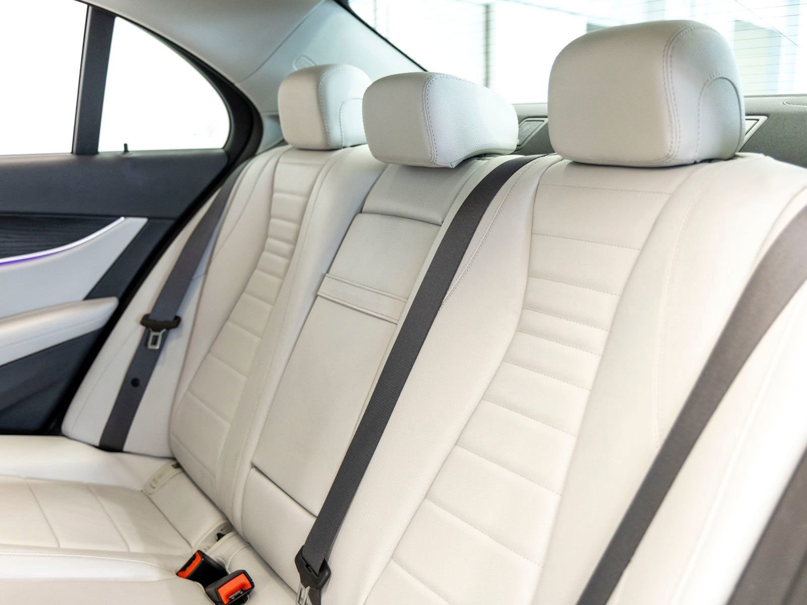 Used 2022 Mercedes-Benz E 450 4MATIC Sedan image 20