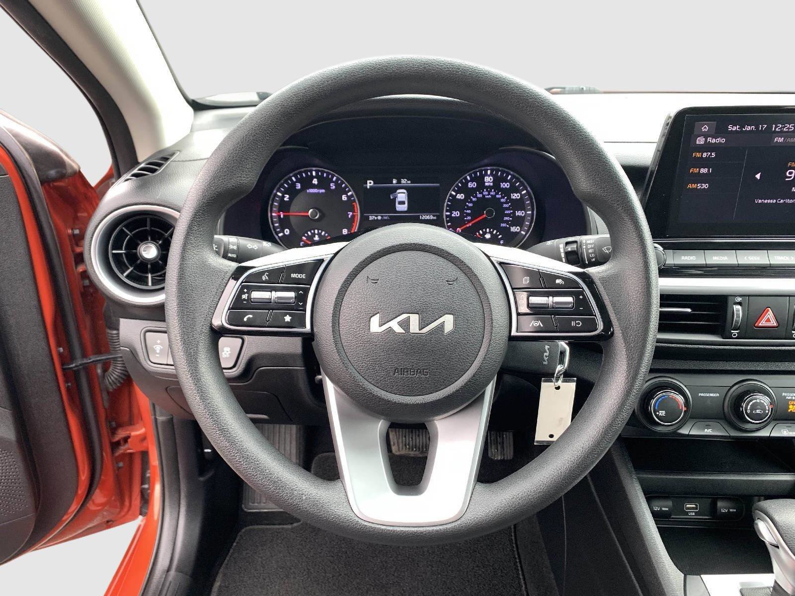 Used 2023 Kia Forte LXS w/ LXS Technology Package image 14