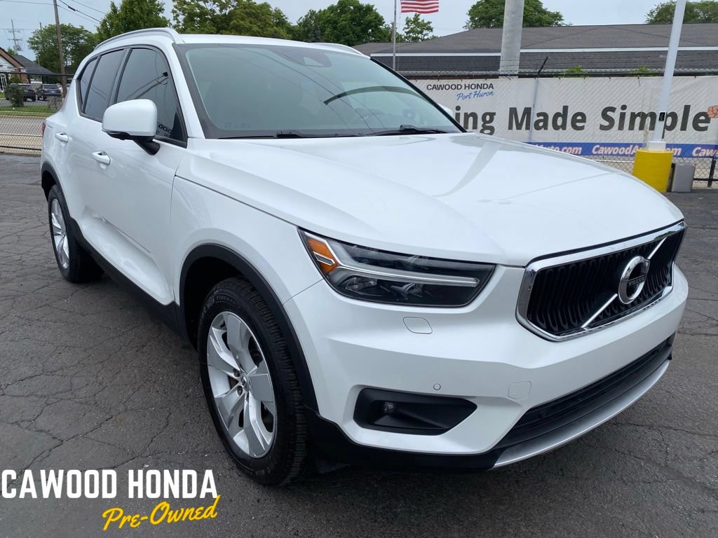 Used 2022 Volvo XC40 T5 Momentum AWD/4WD 360° Tour