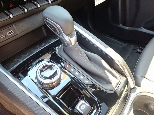 New 2026 GMC Canyon Elevation w/ Convenience Package image 16