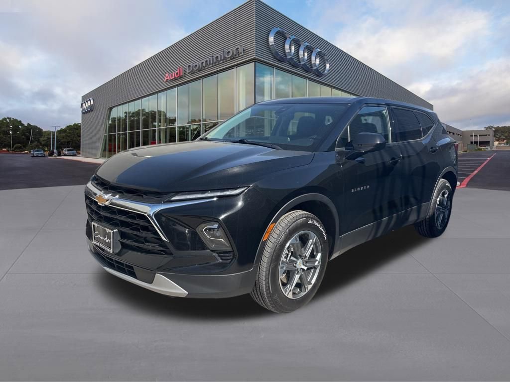 Used 2025 Chevrolet Blazer LT video 1