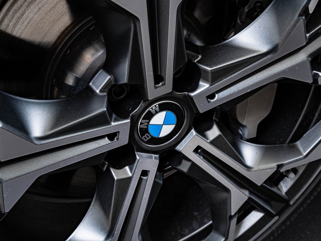 New 2026 BMW 330i xDrive Sedan w/ Premium Package image 8