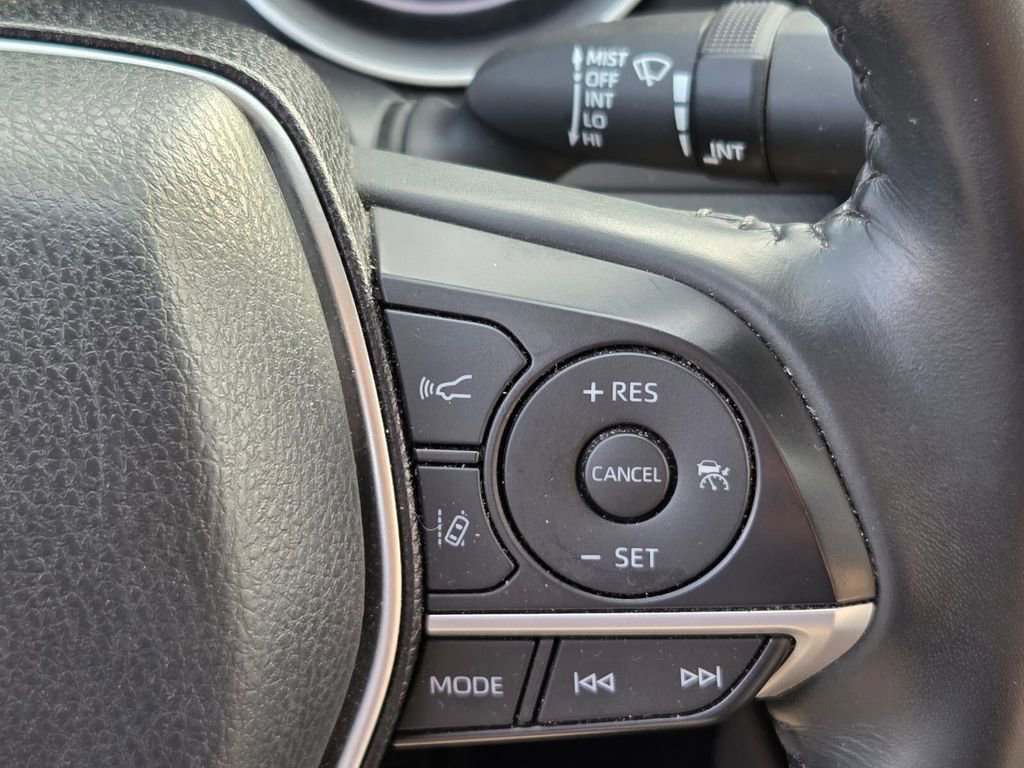 Used 2023 Toyota Camry XLE w/ Navigation Package image 29