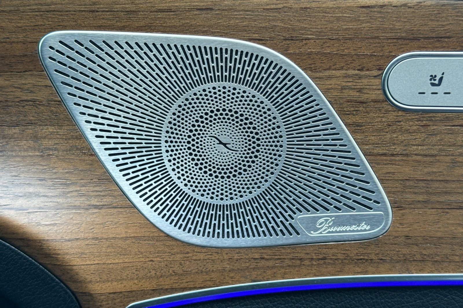 Certified 2025 Mercedes-Benz GLE 450 4MATIC image 21