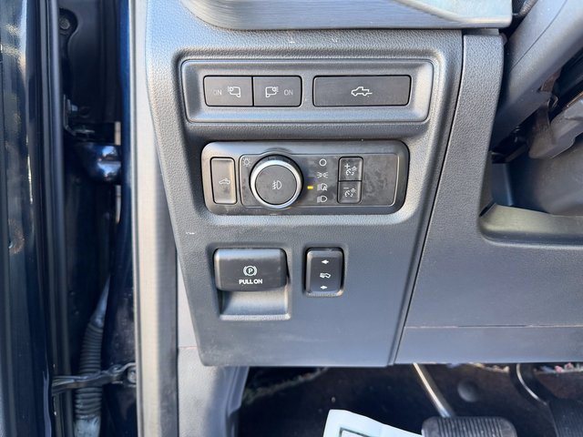 Used 2021 Ford F150 Lariat image 10