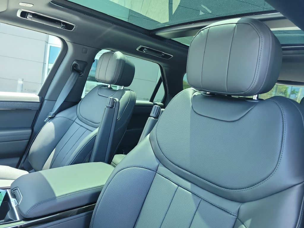 New 2026 Land Rover Range Rover Sport Dynamic SE AWD/4WD image 26