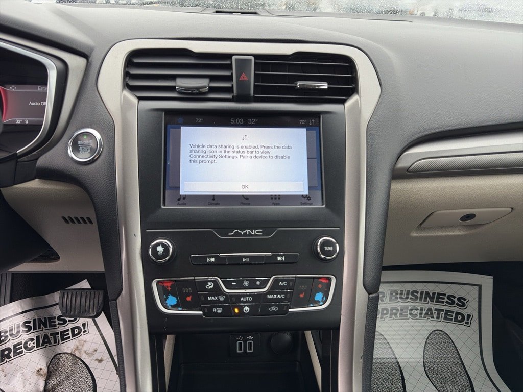 Used 2019 Ford Fusion SE image 13