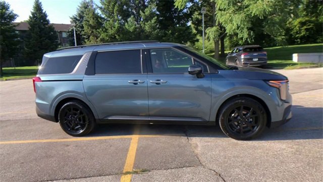 New 2026 Kia Carnival SX w/ SX Dark Edition Package image 4