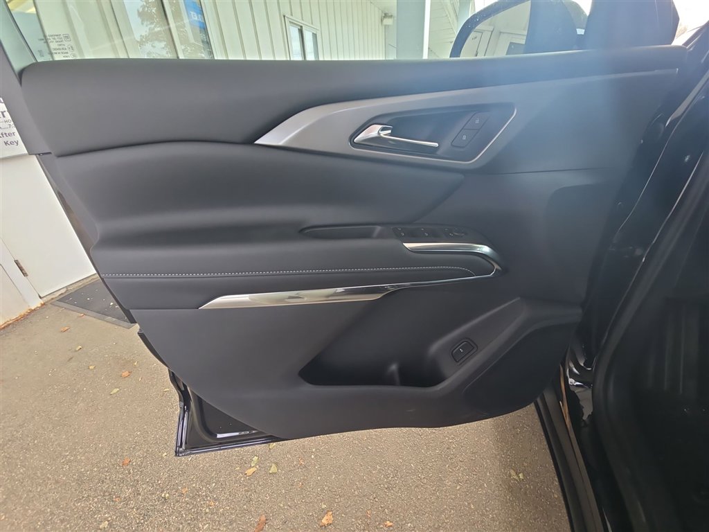 New 2026 Chevrolet Traverse LT image 21