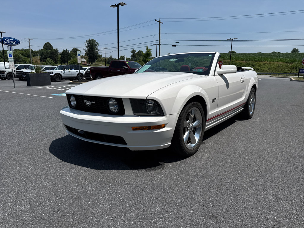 Used 2006 Ford Mustang GT Premium RWD image 19