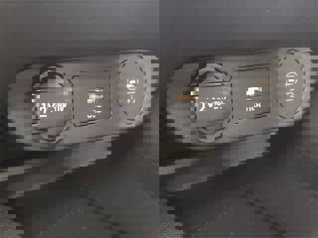 Certified 2025 Hyundai Elantra N image 31