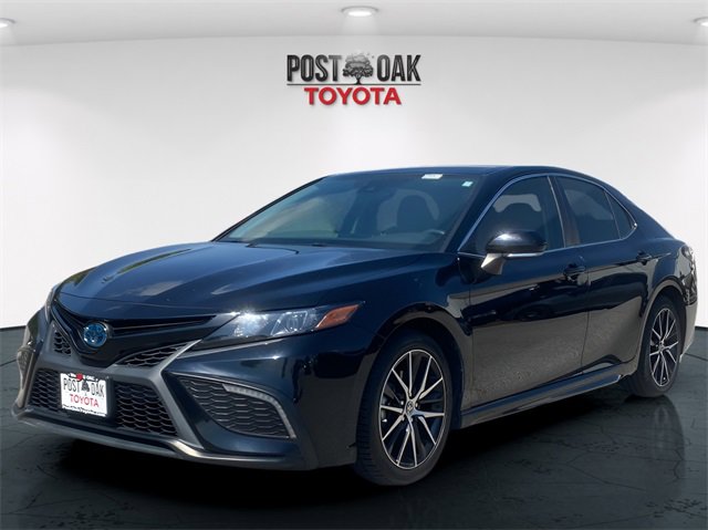 Used 2022 Toyota Camry SE image 3