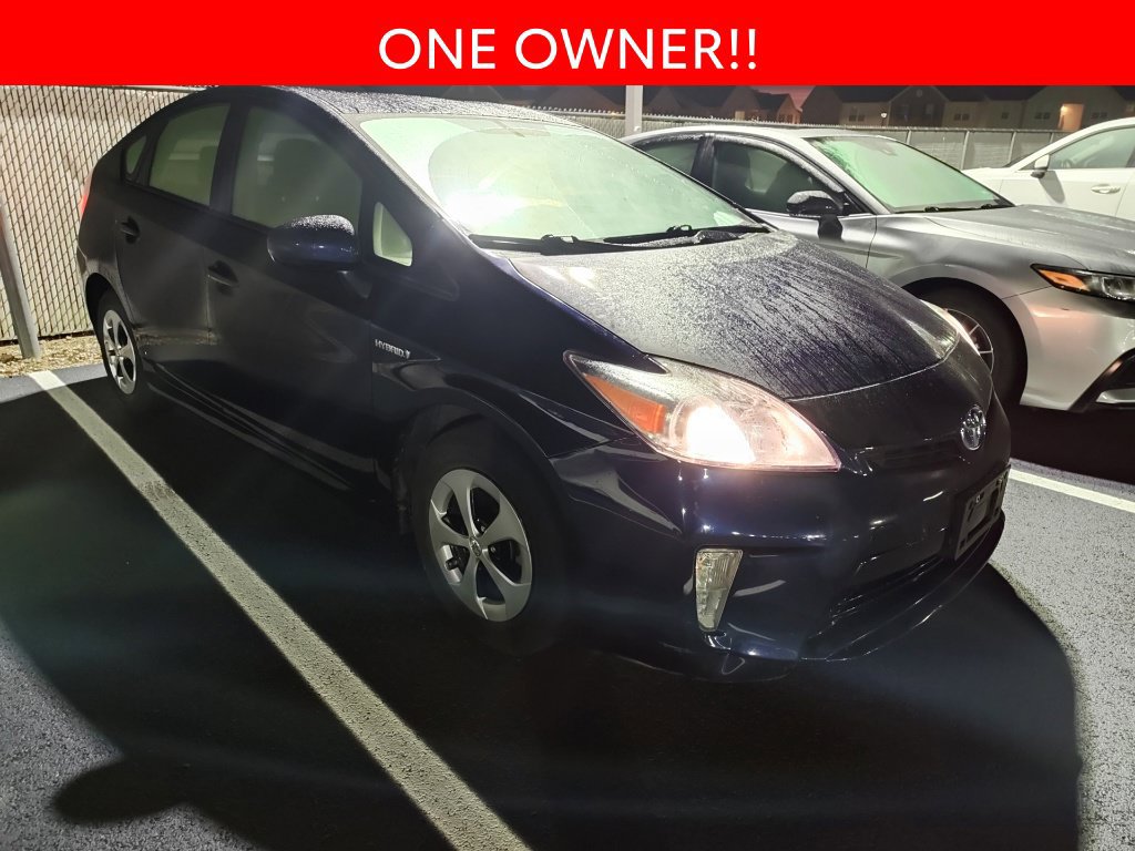 Used 2015 Toyota Prius Four FWD image 3