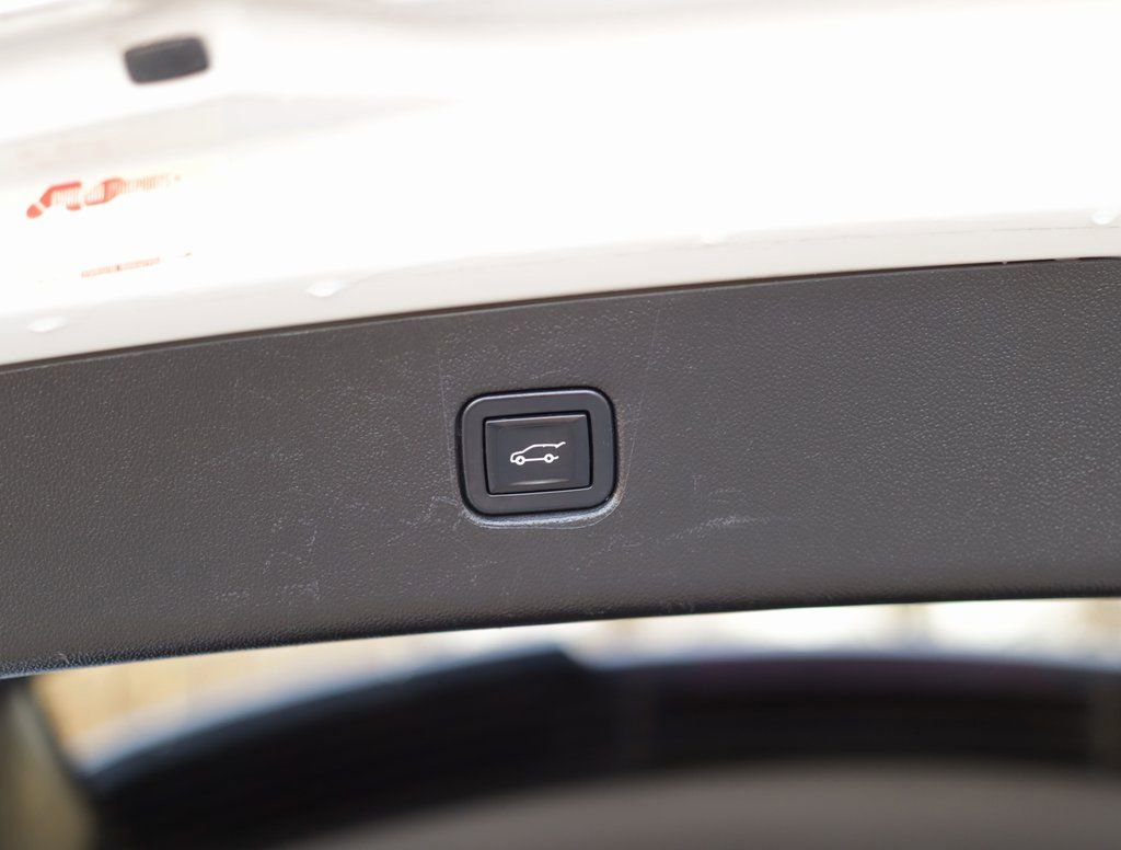 Used 2022 Chevrolet Blazer Premier w/ Enhanced Convenience Package AWD/4WD image 32