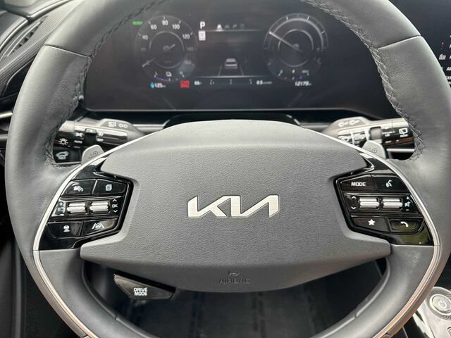 Used 2023 Kia Niro Wave FWD image 29