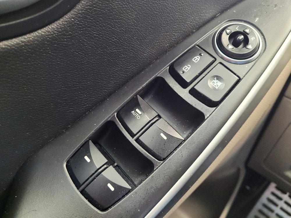 Used 2014 Hyundai Elantra GT w/ Option Group 03 image 27