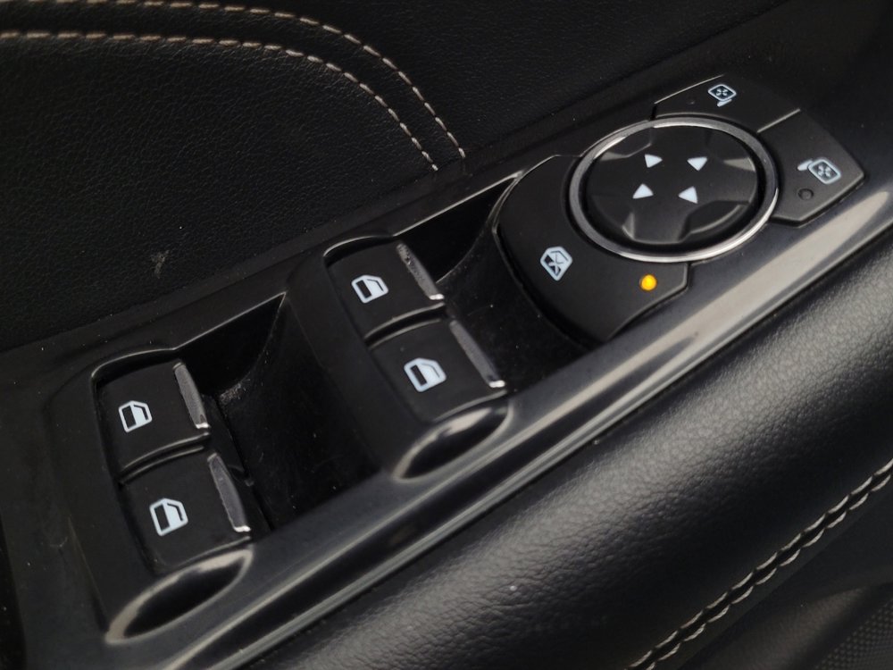 Used 2020 Ford Edge Titanium image 27