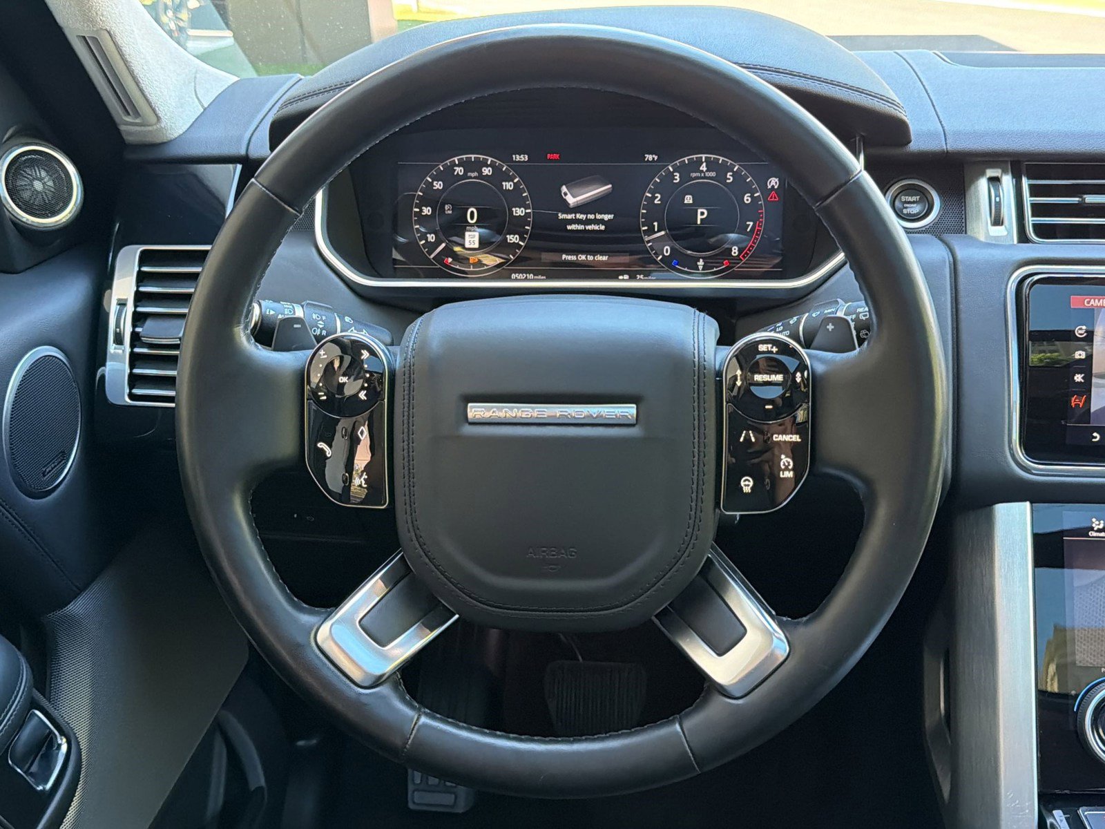 Used 2018 Land Rover Range Rover HSE image 18