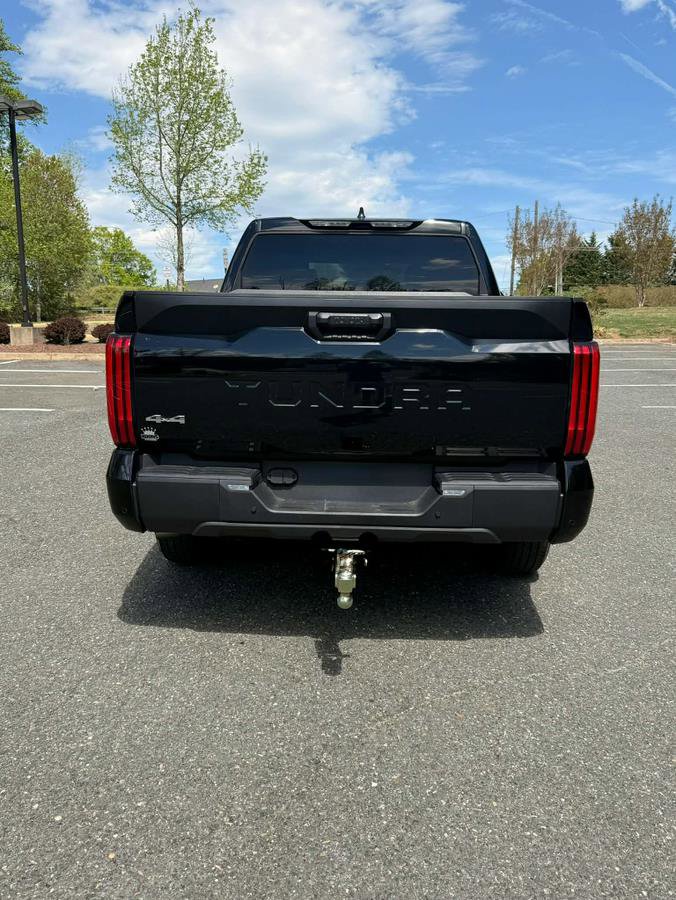 Used 2024 Toyota Tundra SR5 w/ SR5 Convenience Package AWD/4WD image 5