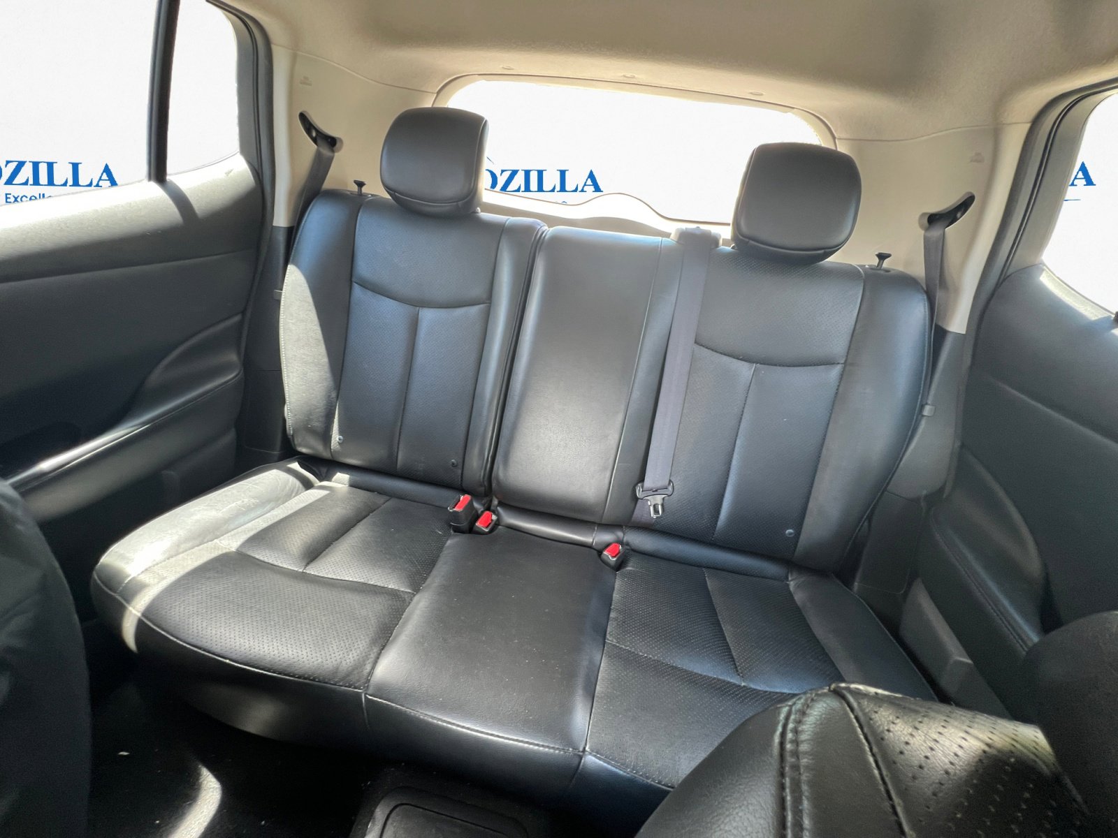 Used 2013 Nissan Leaf SL w/ Premium Pkg image 10