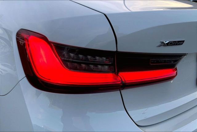 Used 2020 BMW 330i xDrive Sedan w/ Convenience Package image 25