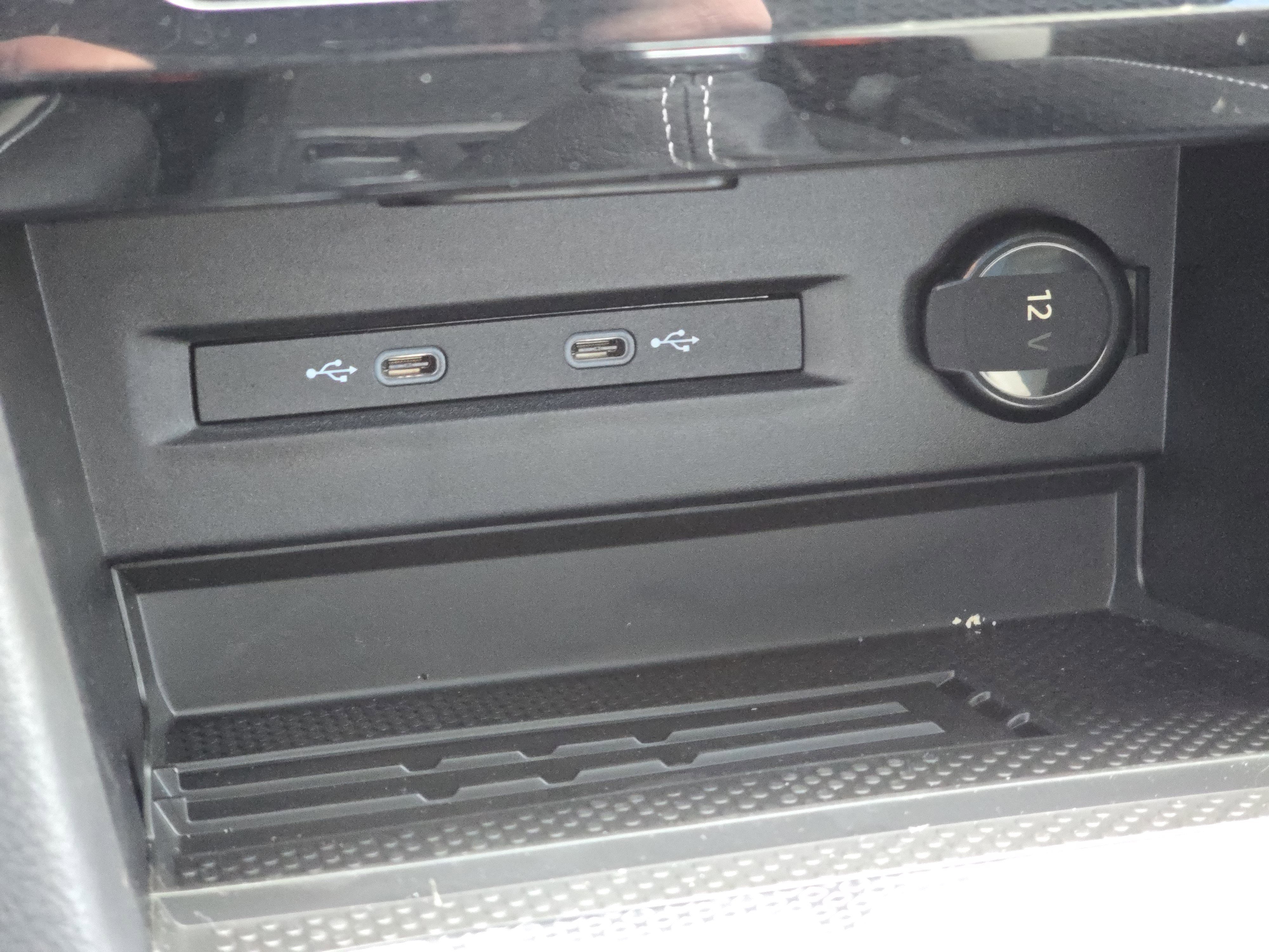 New 2026 Volkswagen Taos SEL image 26