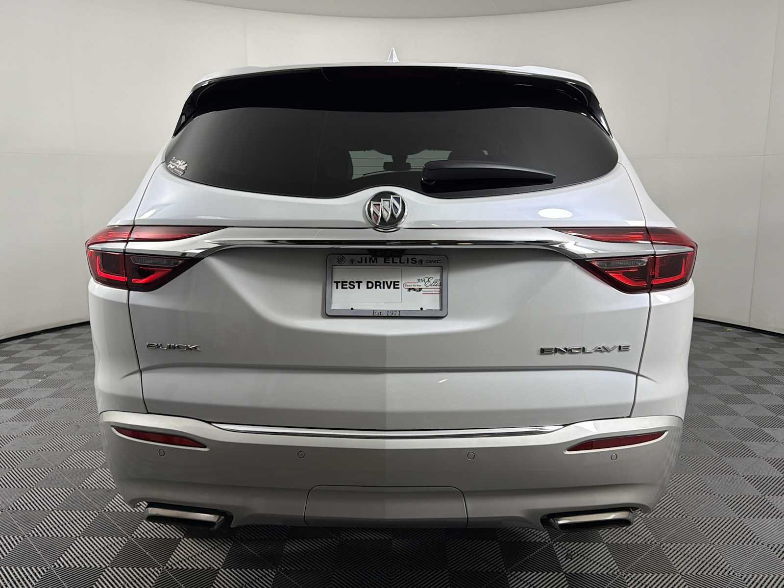 Used 2018 Buick Enclave Premium w/ Trailering Package FWD image 5