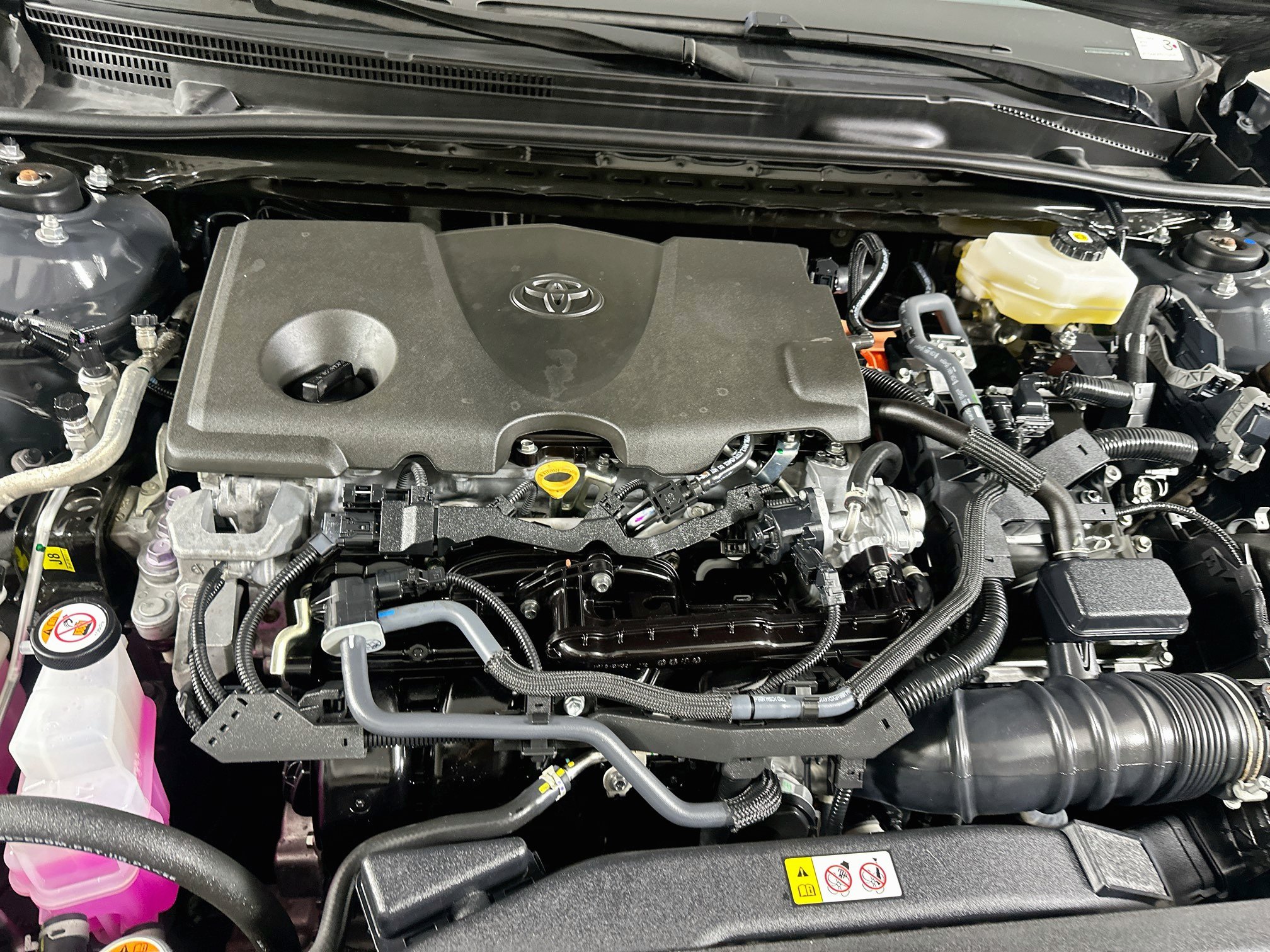 Used 2025 Toyota Camry SE FWD image 32
