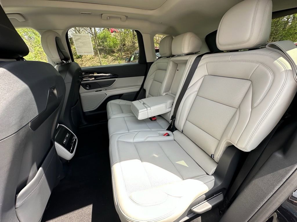 New 2026 Lincoln Nautilus Premier w/ Equipment Group 102A AWD/4WD image 20