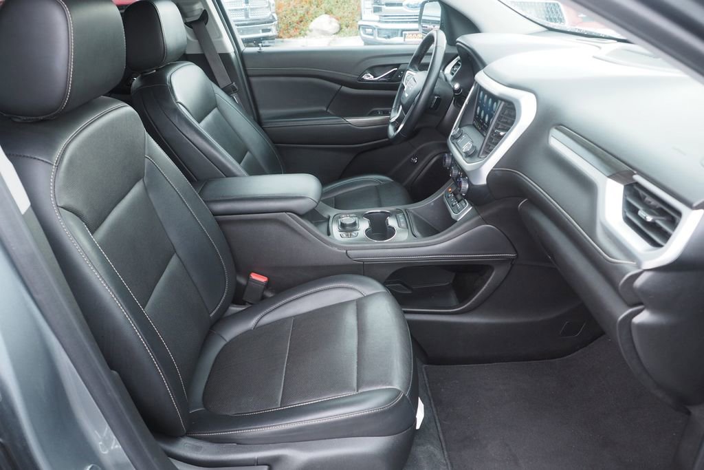Used 2023 GMC Acadia SLT image 29