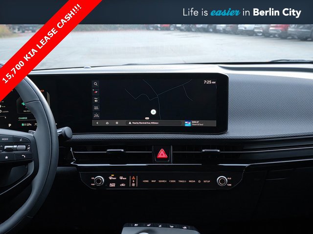 New 2025 Kia EV6 Wind image 20