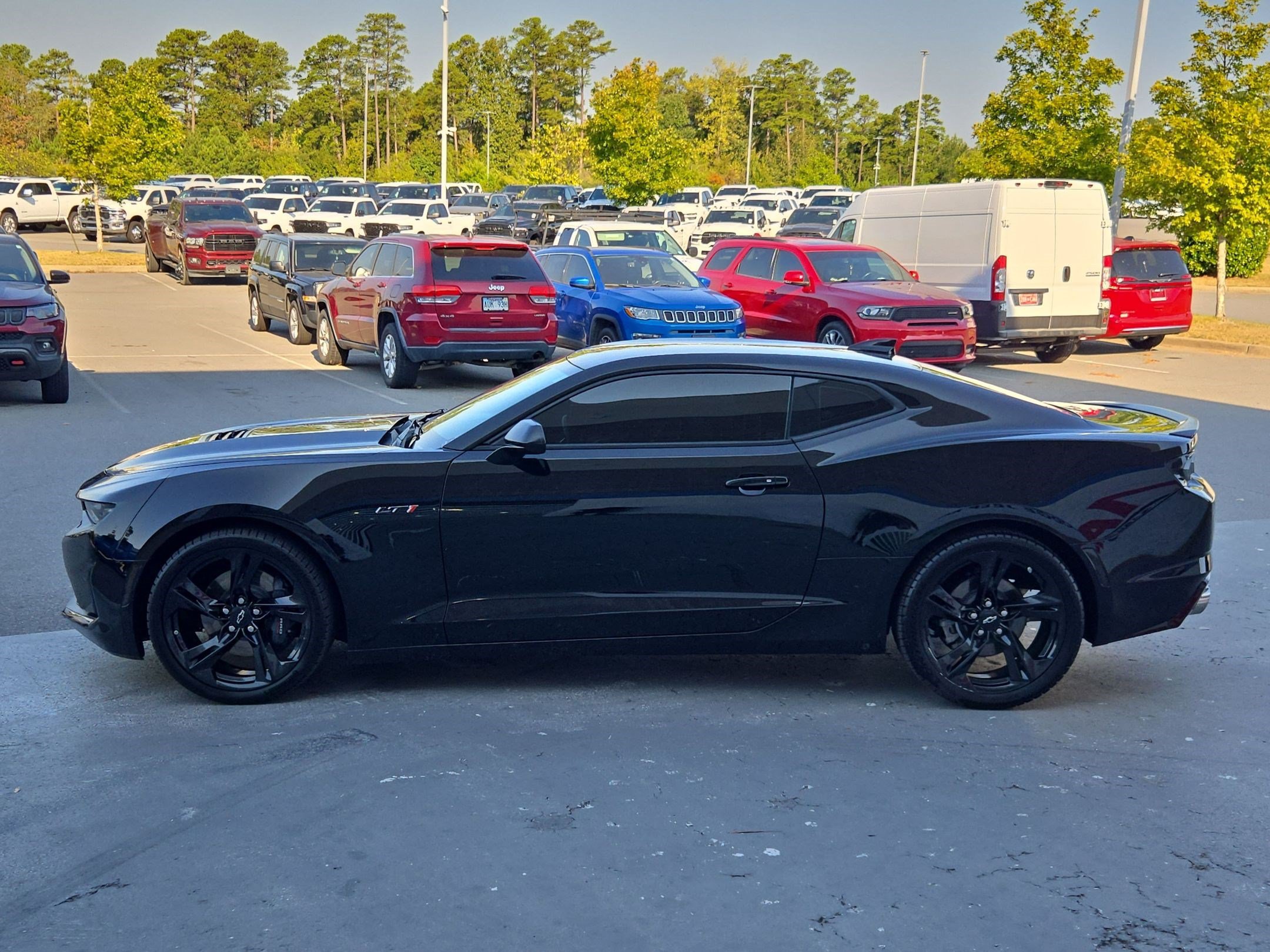 Used 2022 Chevrolet Camaro LT w/ Technology Package RWD image 4