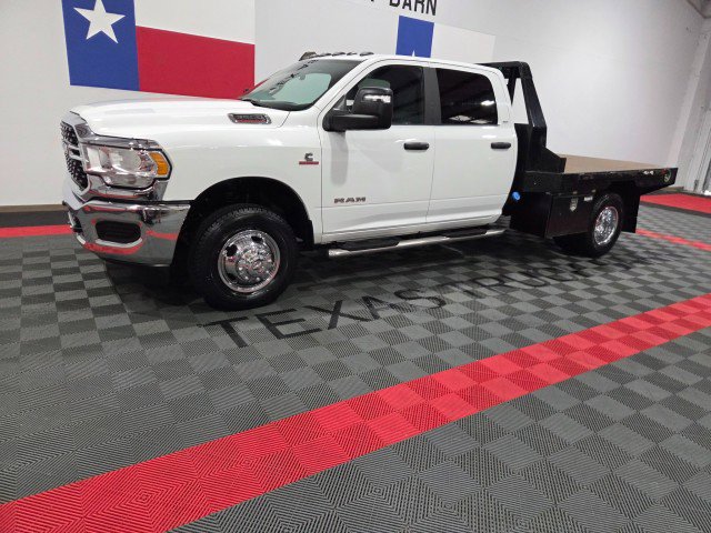 Used 2024 RAM 3500 SLT w/ Quick Order Package 2YG SLT AWD/4WD image 2
