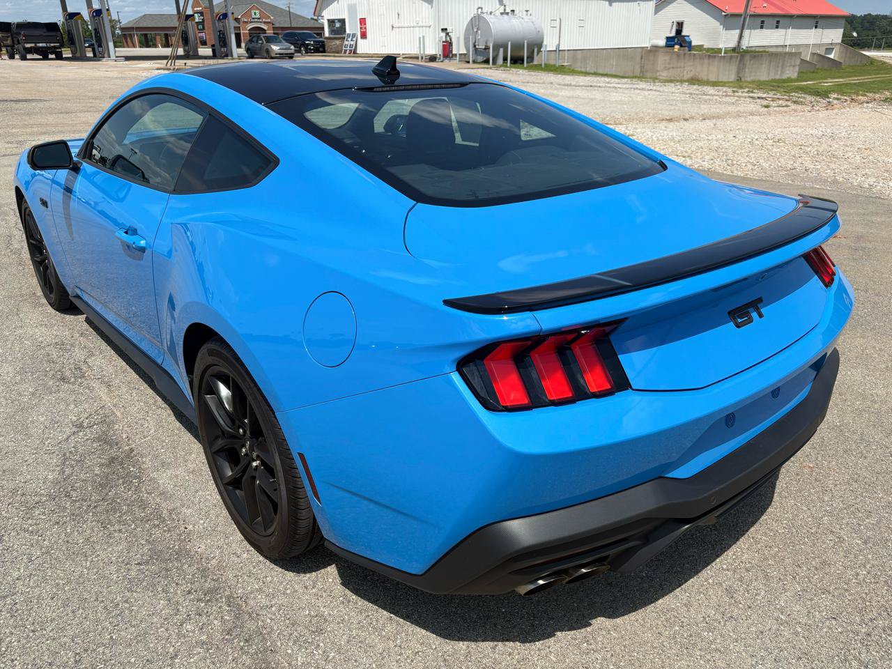 Used 2025 Ford Mustang GT Premium RWD image 5