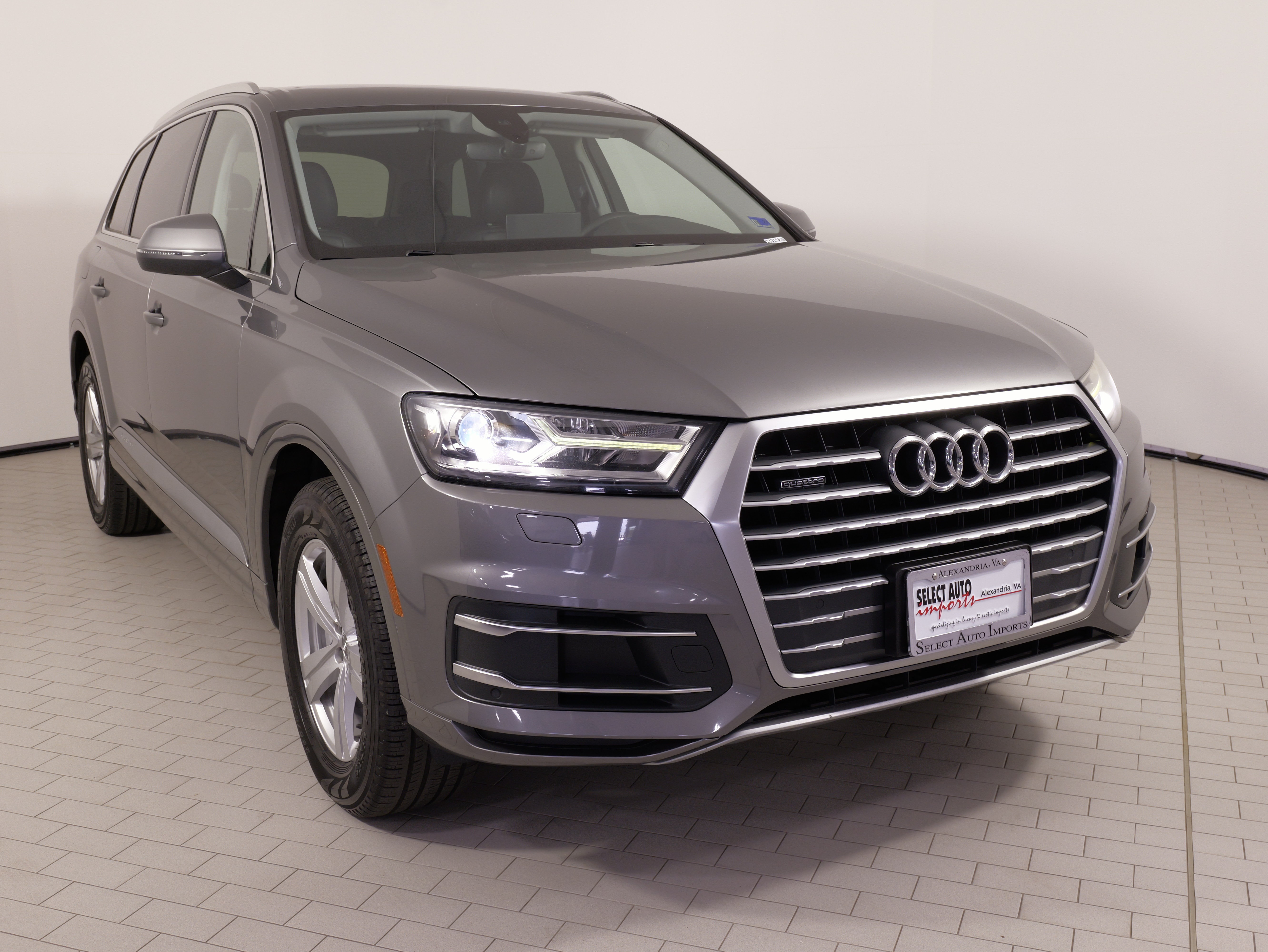 Used 2017 Audi Q7 2.0T Premium Plus w/ Premium Plus Package AWD/4WD image 5