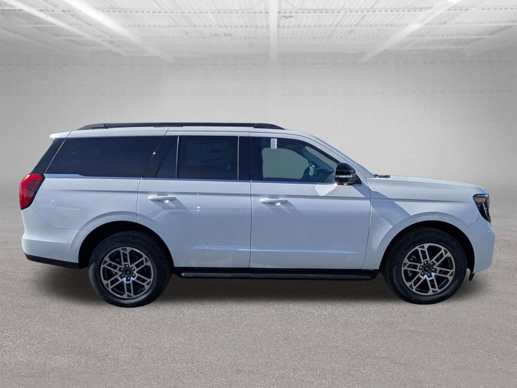 New 2026 Ford Expedition Active AWD/4WD image 12