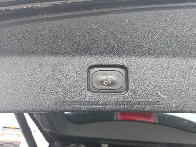 Used 2018 Ford Explorer XLT w/ Equipment Group 202A image 10