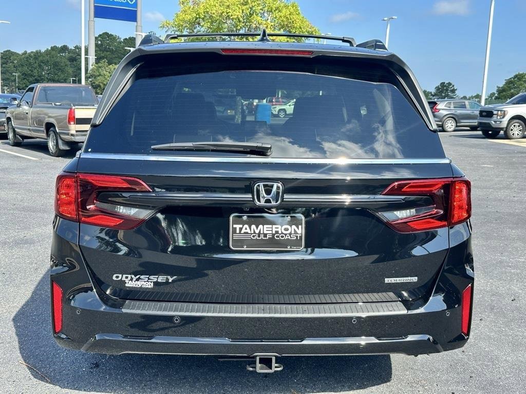 New 2026 Honda Odyssey Touring image 4