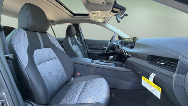 New 2027 Nissan Sentra SV w/ SV Convenience Package FWD image 14