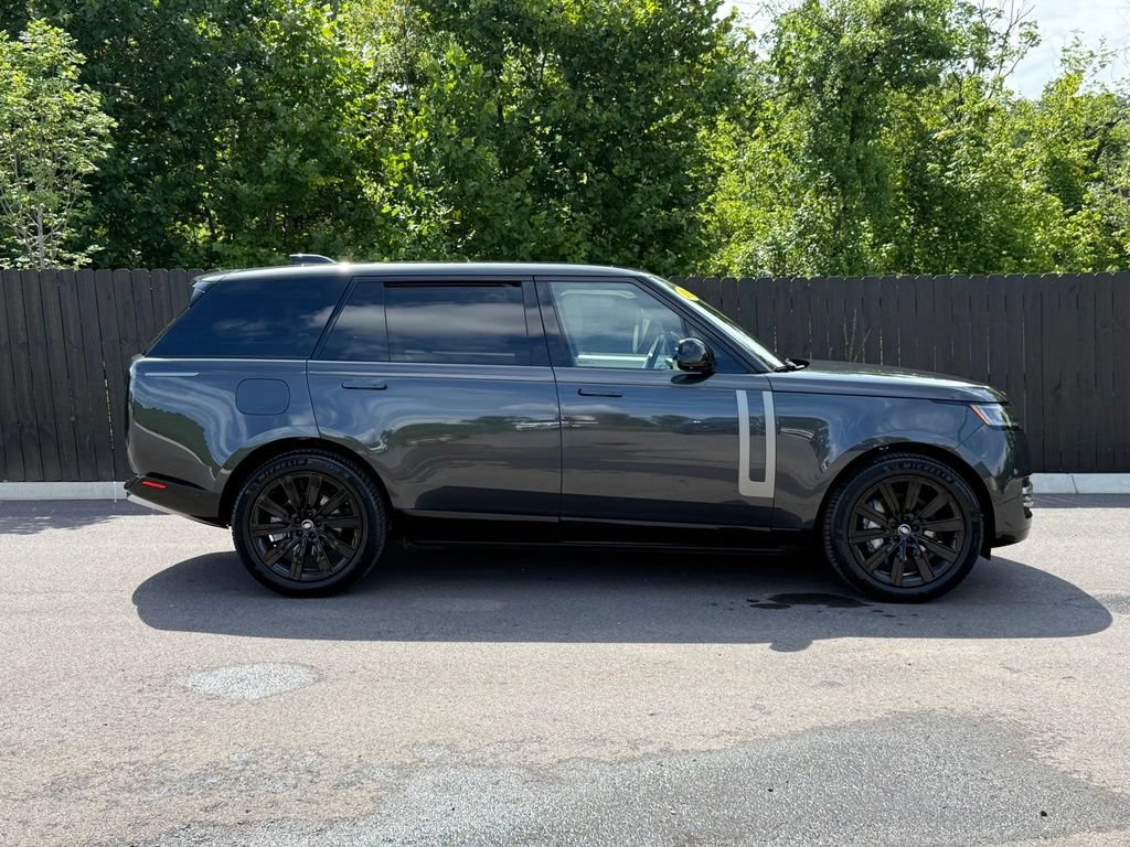 Certified 2025 Land Rover Range Rover Long Wheelbase SE AWD/4WD image 7