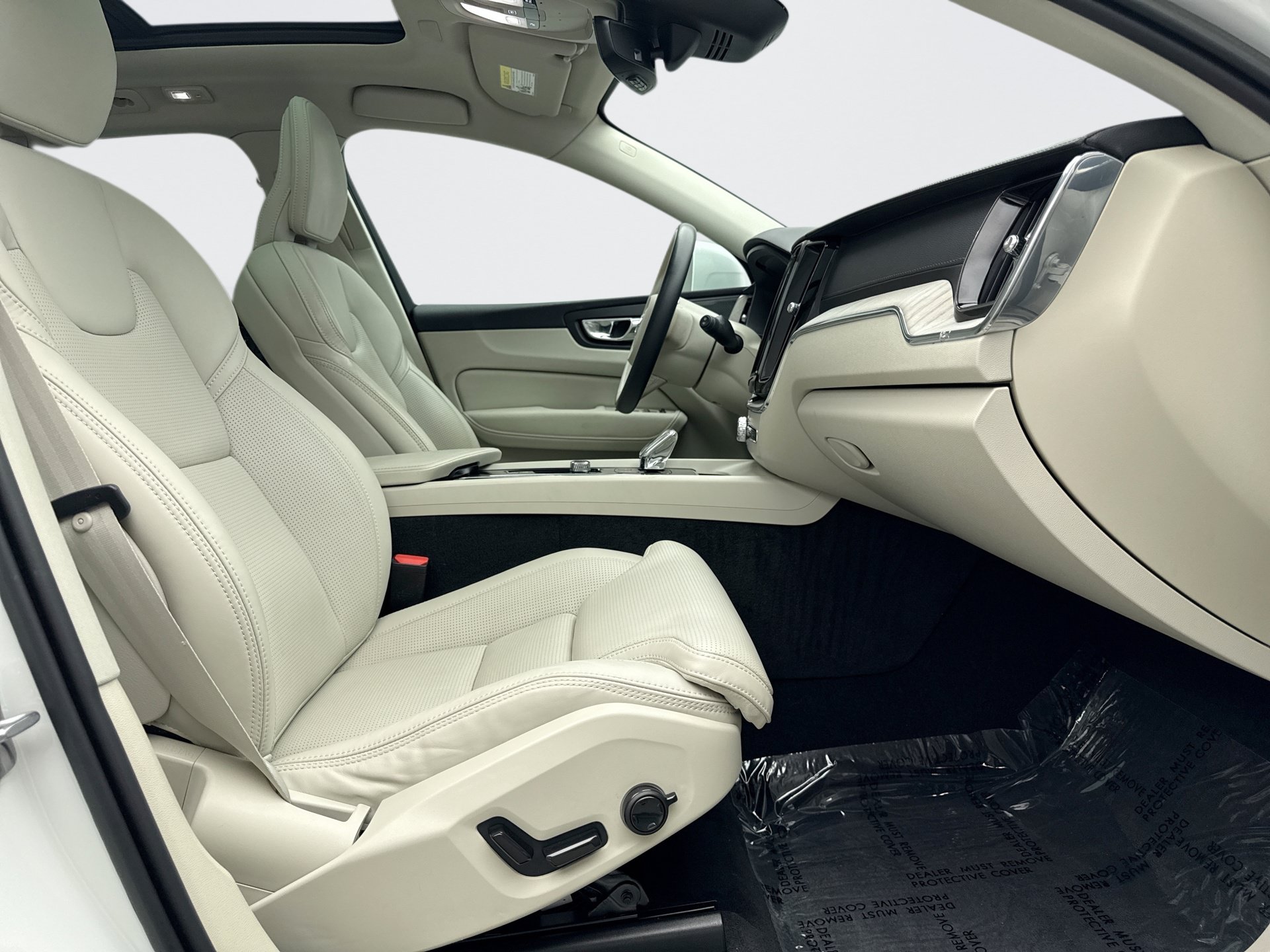 Used 2022 Volvo XC60 B5 Inscription w/ Advanced Package AWD/4WD image 19