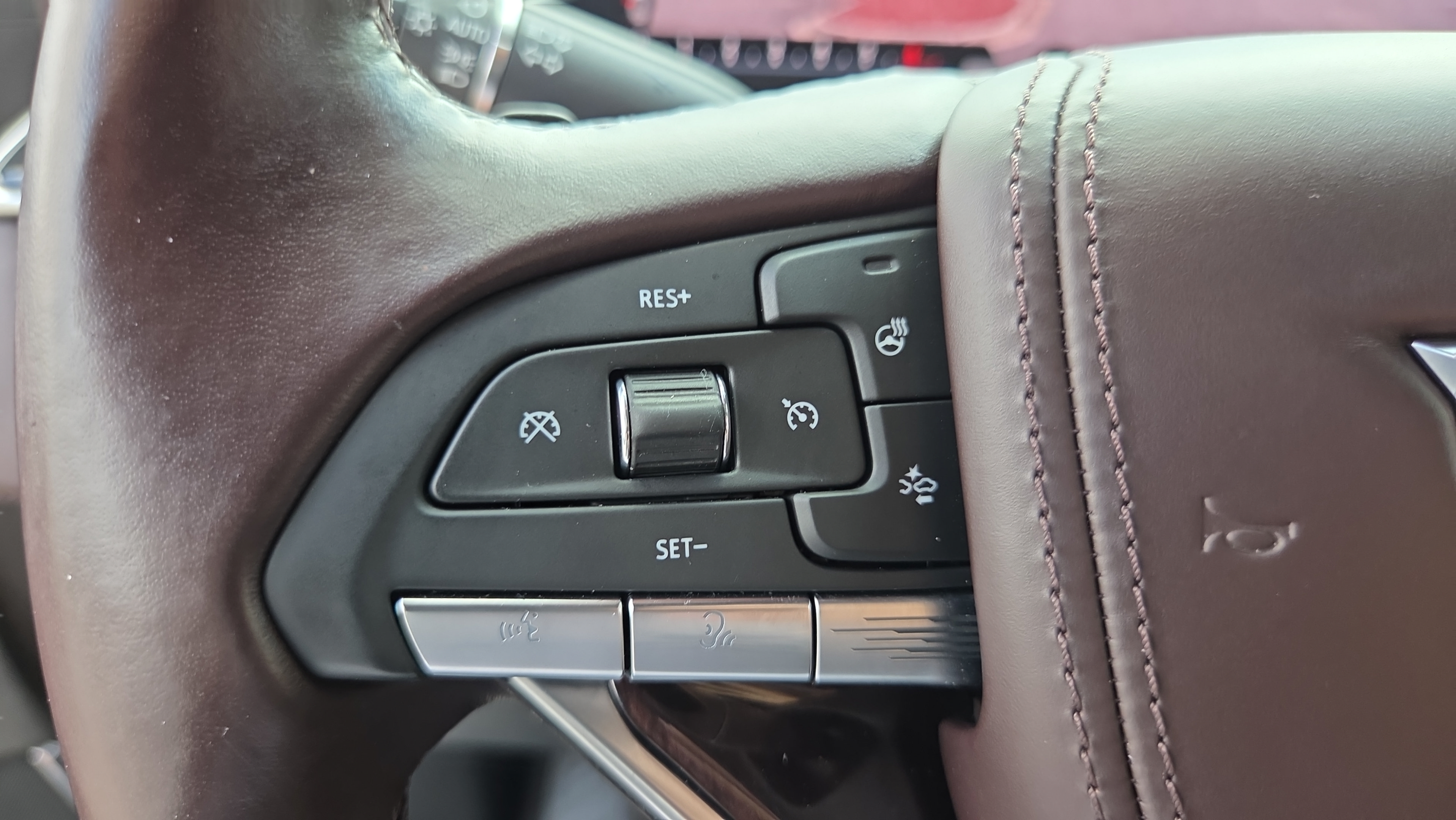 Used 2021 Cadillac Escalade ESV Sport Platinum w/ Heavy-Duty Trailer Package AWD/4WD image 26