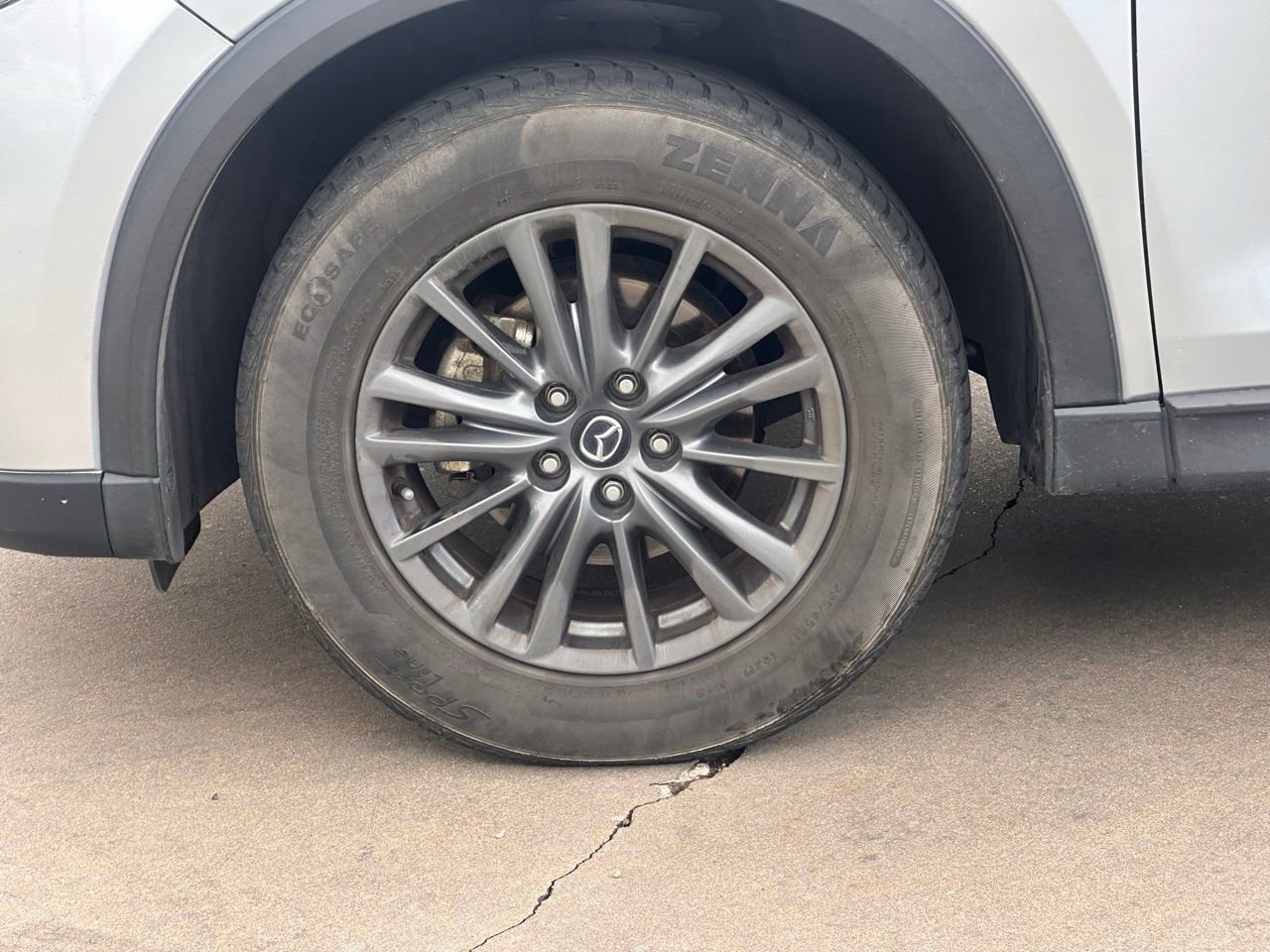 Used 2021 MAZDA CX-5 Touring image 9