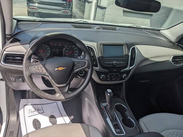 Used 2018 Chevrolet Equinox LS AWD/4WD image 12