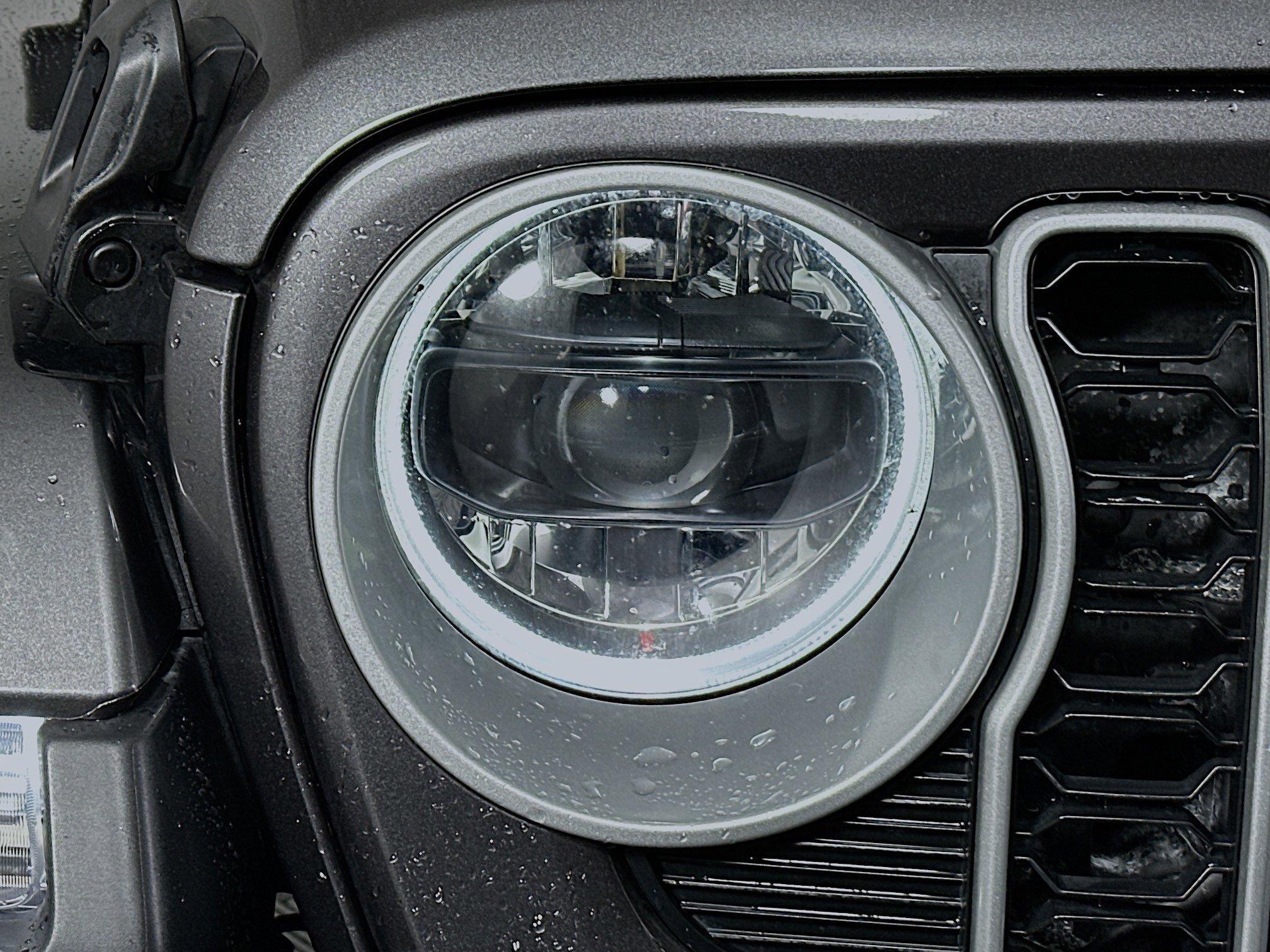 Used 2025 Jeep Wrangler Sahara w/ Safety Group image 9