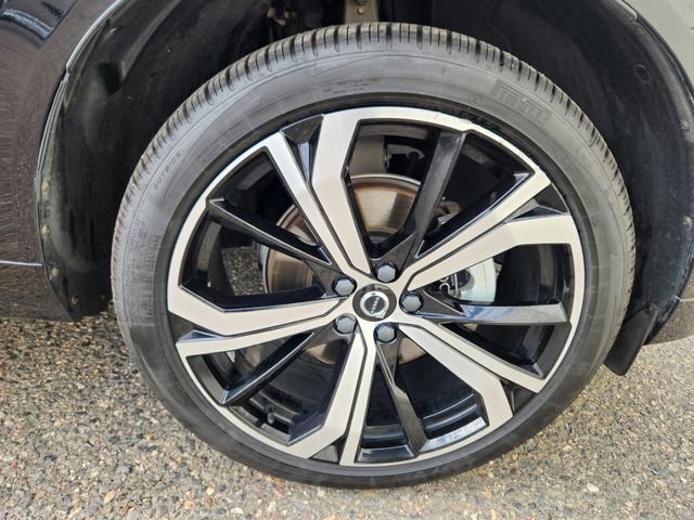 Certified 2024 Volvo XC60 B5 Ultimate w/ Protection Package Premier AWD/4WD image 21
