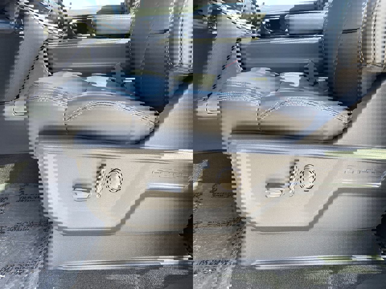 New 2026 Ford Expedition Platinum w/ Stealth Appearance Package image 19